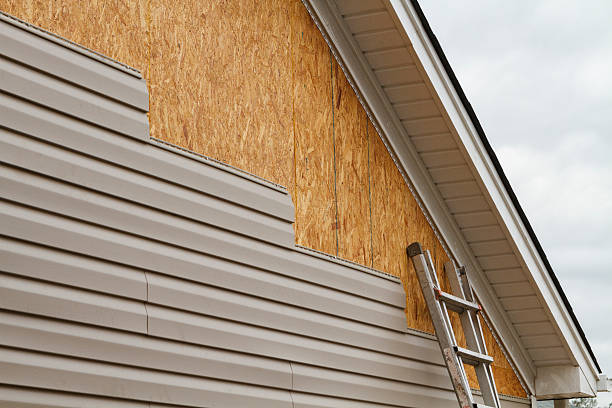 24/7 Emergency Emergency Siding Repair experts in Connellsville, PA